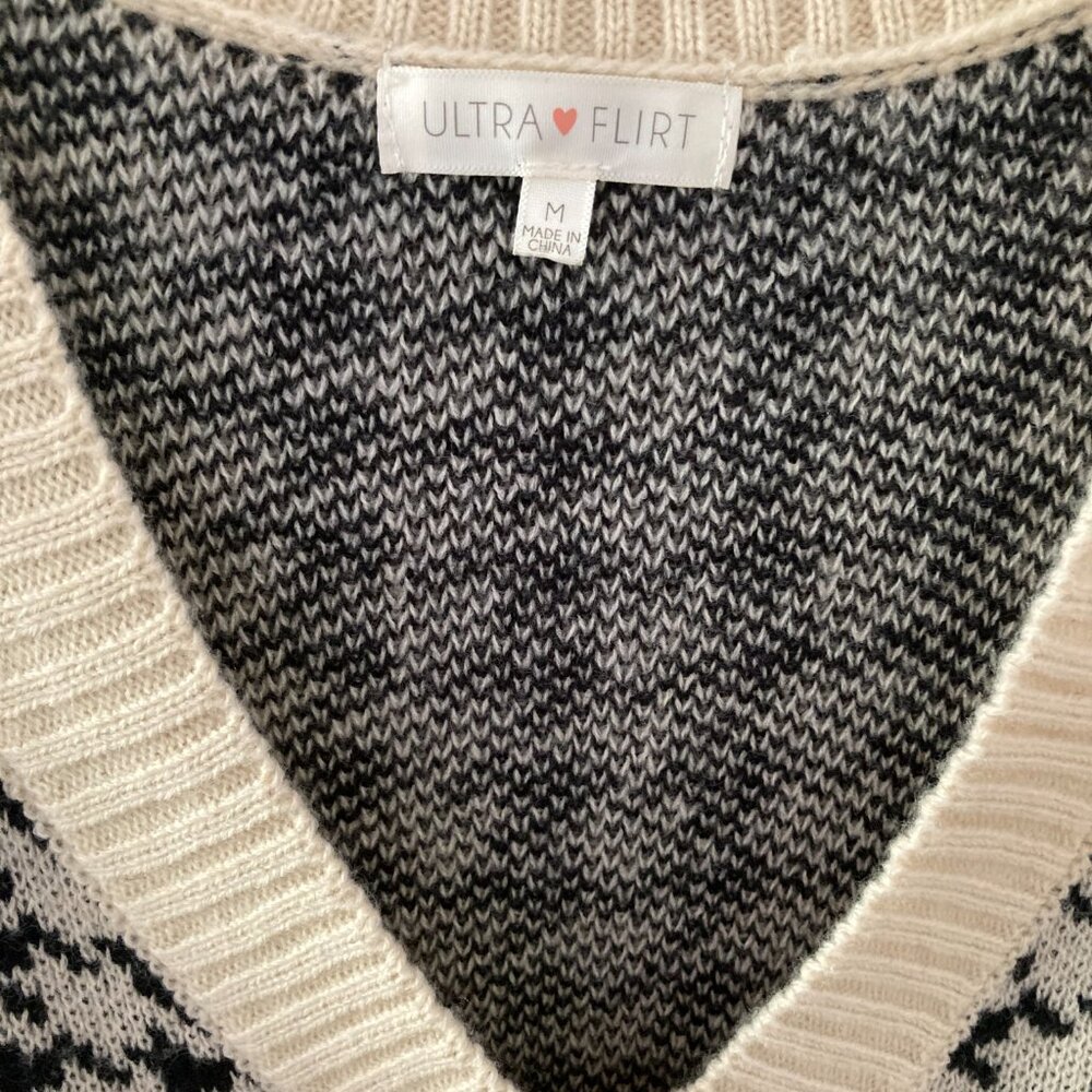 Women Sweater Vest Hounds Tooth Size Medium Ultra Flirt - Picture 3 of 4